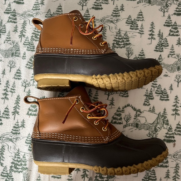 Men\'s Bean Boot Two-Tone Duck Boots 6” Size 7M main image 5